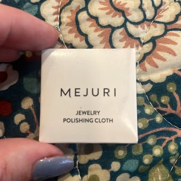 Mejuri jewelry box bundle - Picture 7 of 10